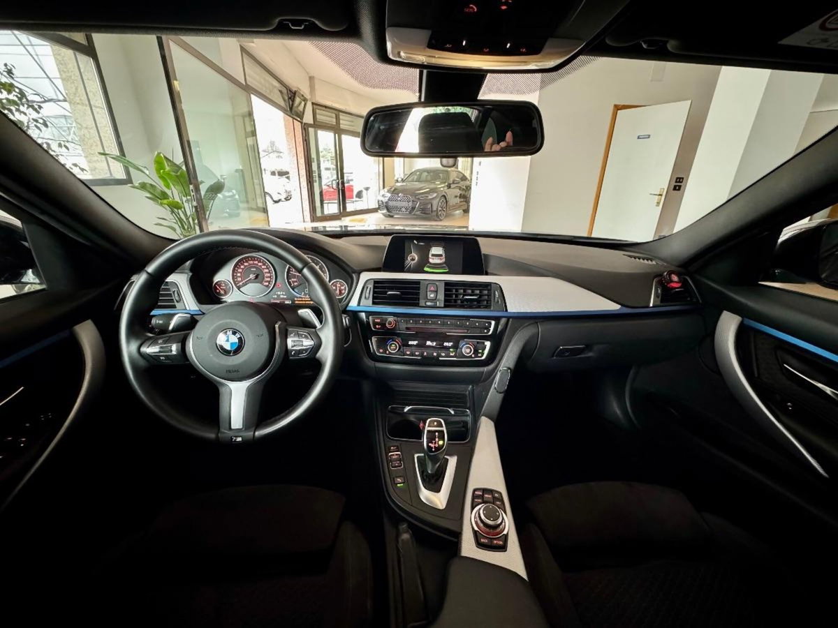 BMW Serie 3 Touring 320d  Msport (8)
