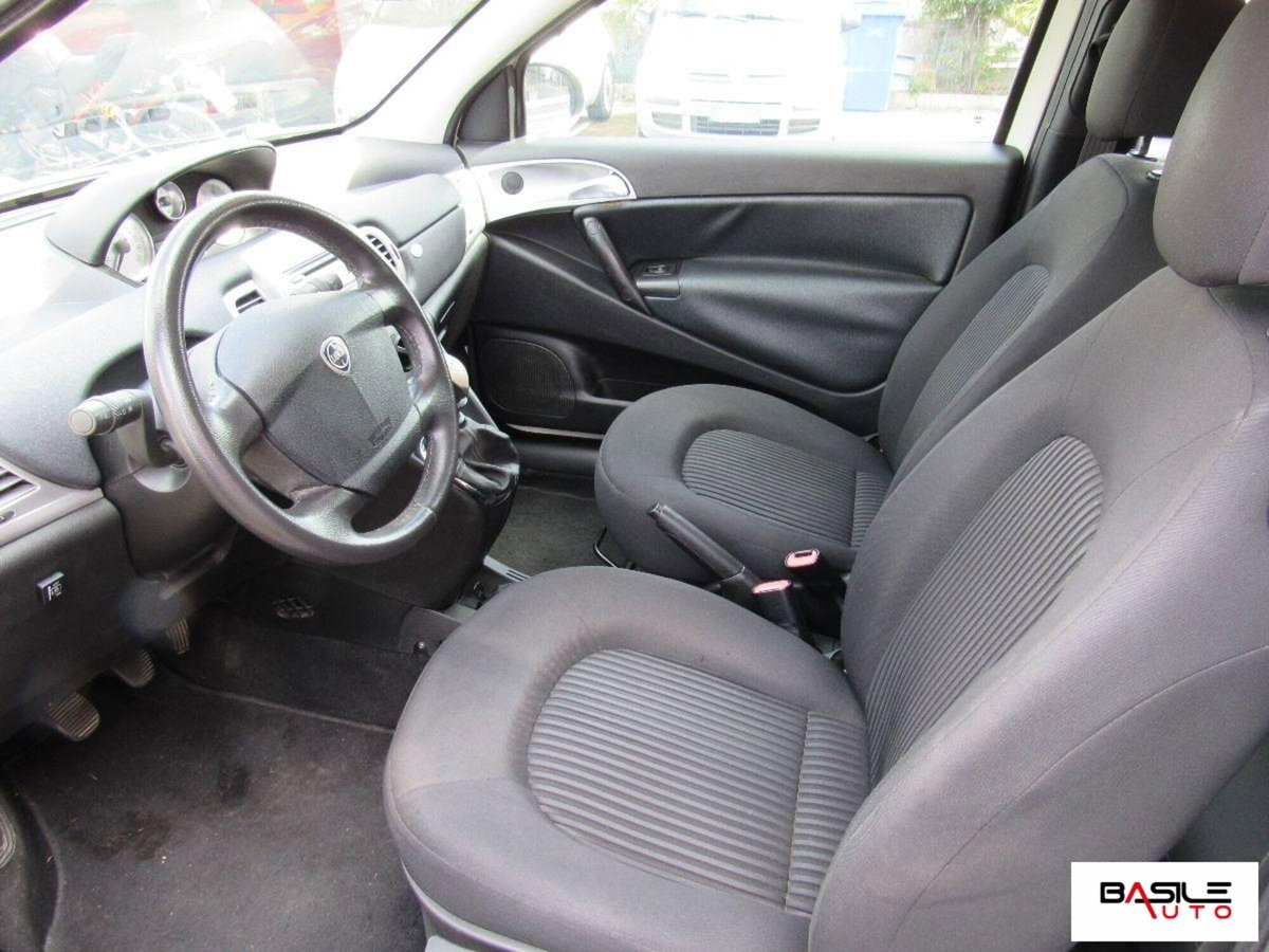 Lancia Ypsilon 1.4 Elle Ecochic GPL (7)