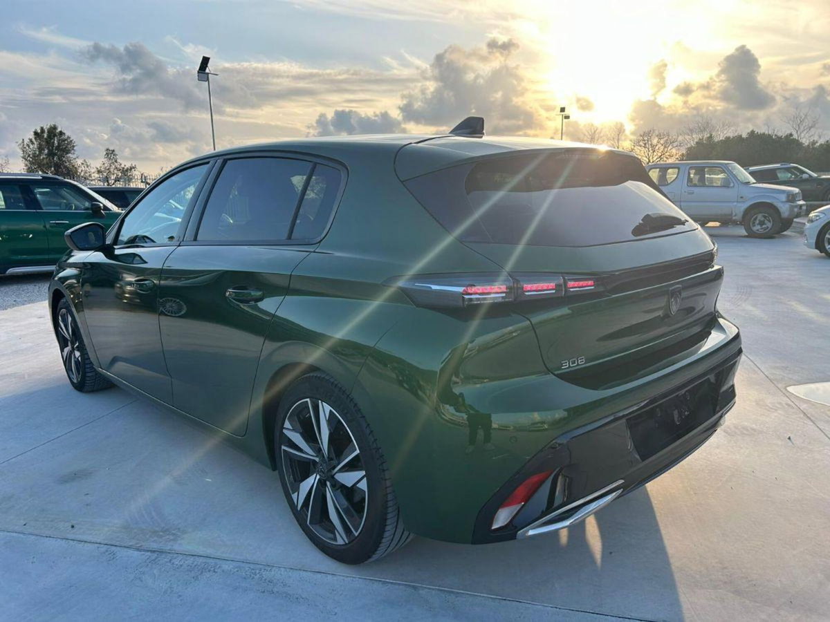 Peugeot 308 PureTech Turbo 130 S&S EAT8 Allure (4)