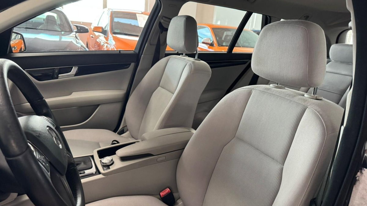 Mercedes-Benz Classe C Station Wagon 220 CDI BlueEFFICIENCY Executive (11)