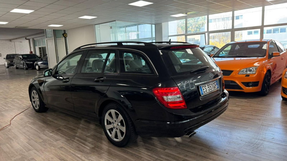 Mercedes-Benz Classe C Station Wagon 220 CDI BlueEFFICIENCY Executive (4)