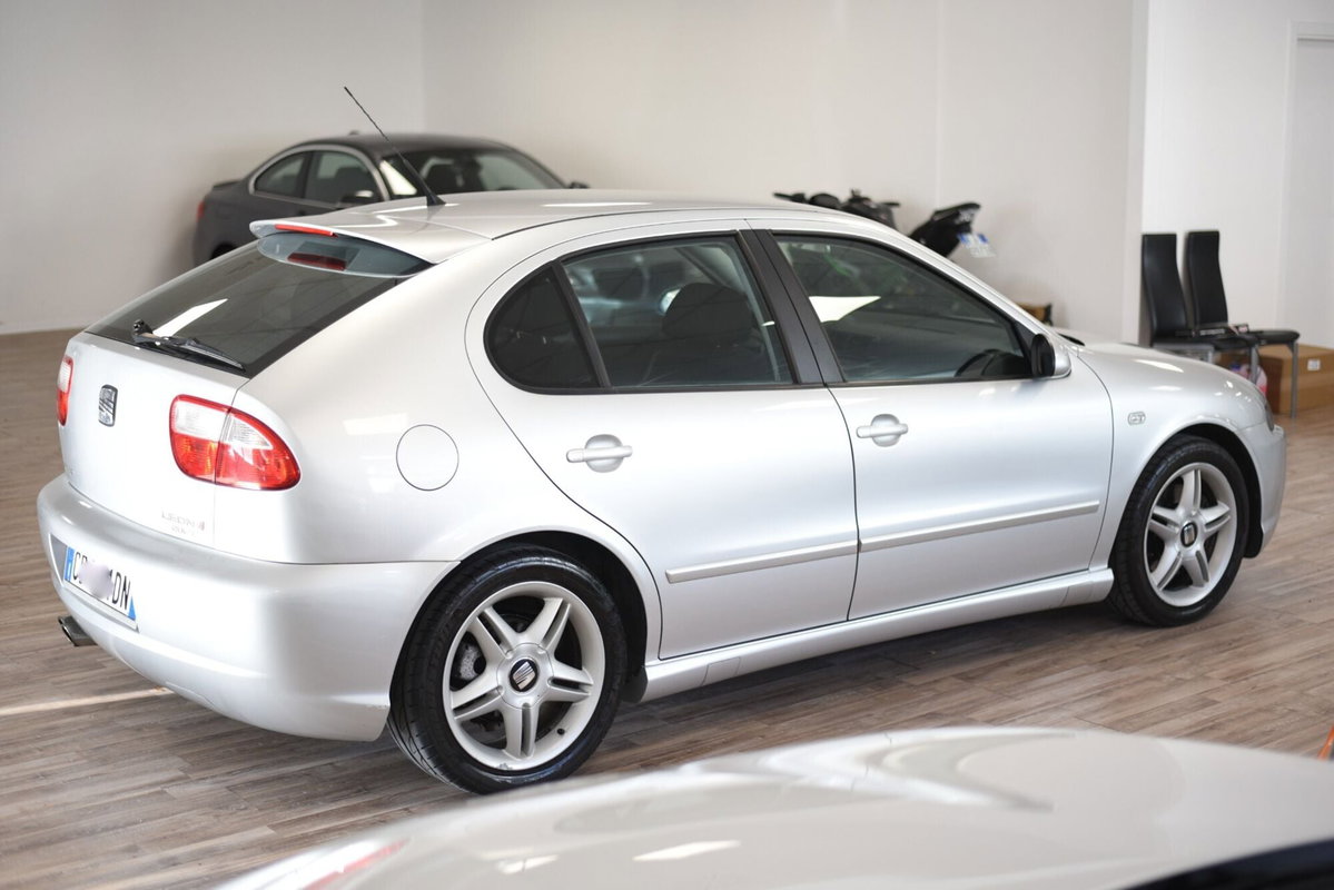 SEAT Leon T 20V cat FR (5)