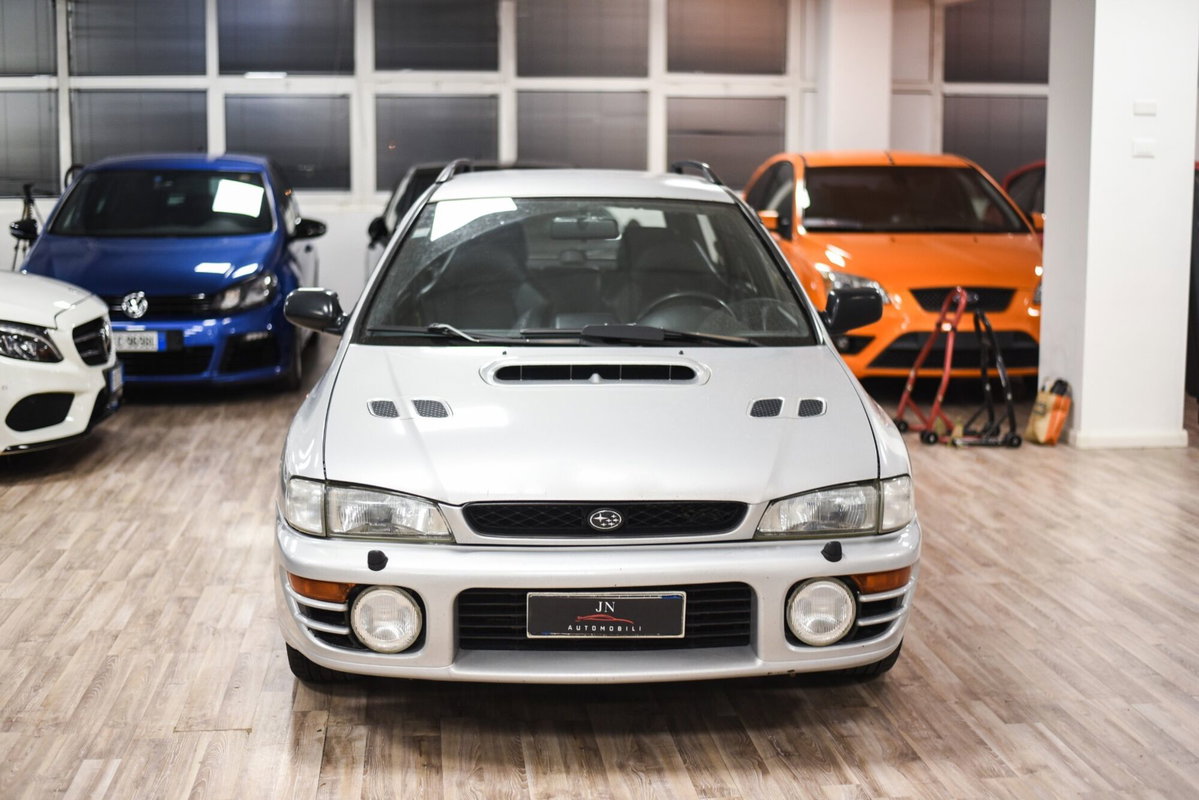 Subaru Impreza Station Wagon 2.0i T 16V cat Compact 4WD (2)