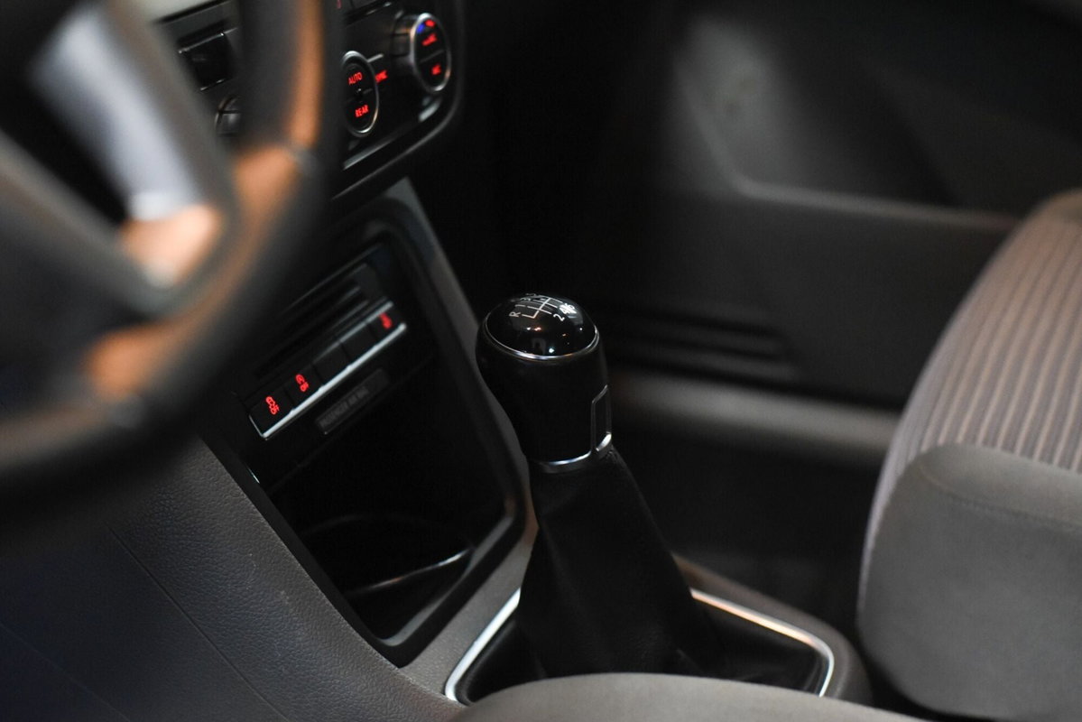 SEAT Alhambra 2.0 TDI CR DPF 4 Kids (12)
