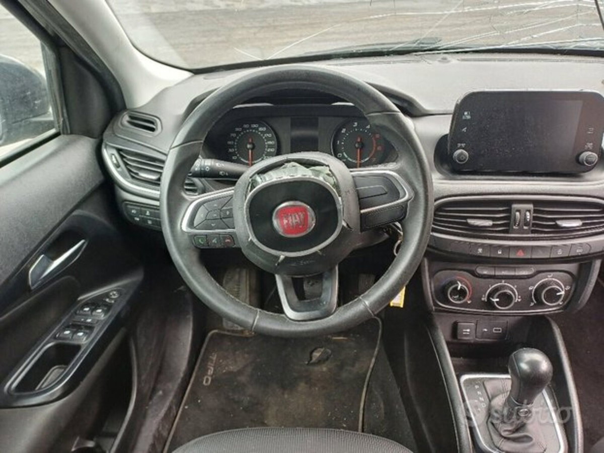 Fiat Tipo Station Wagon Tipo 1.6 Mjt S&S DCT SW S-Design (16)