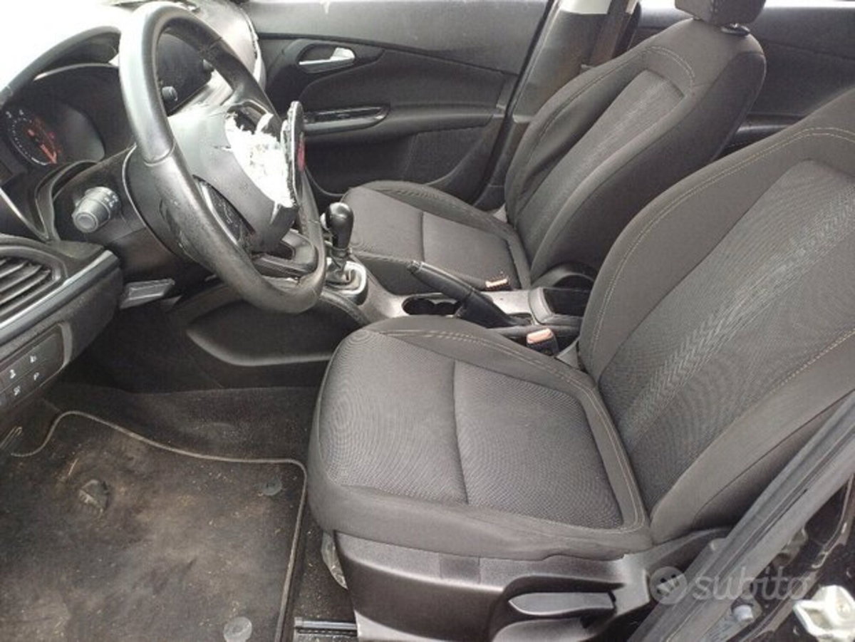 Fiat Tipo Station Wagon Tipo 1.6 Mjt S&S DCT SW S-Design (18)