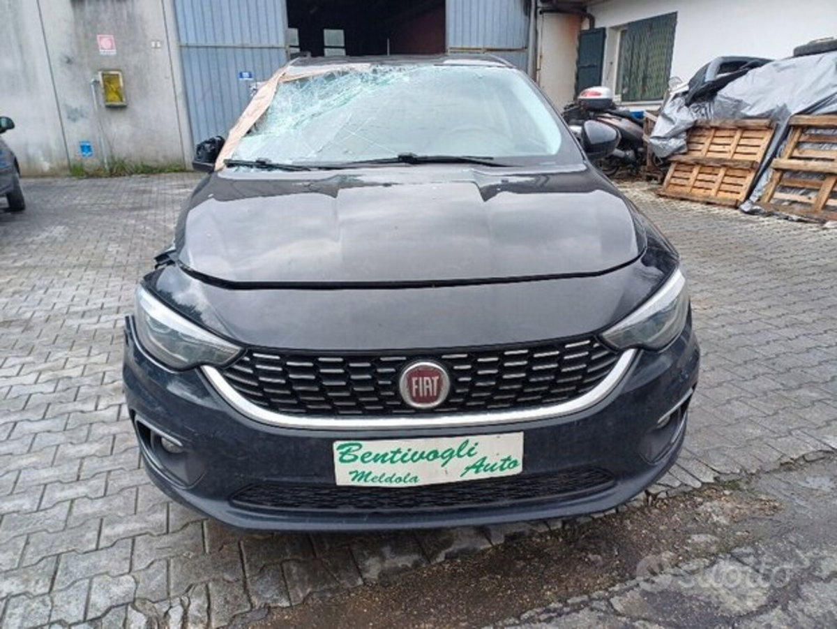 Fiat Tipo Station Wagon Tipo 1.6 Mjt S&S DCT SW S-Design (2)