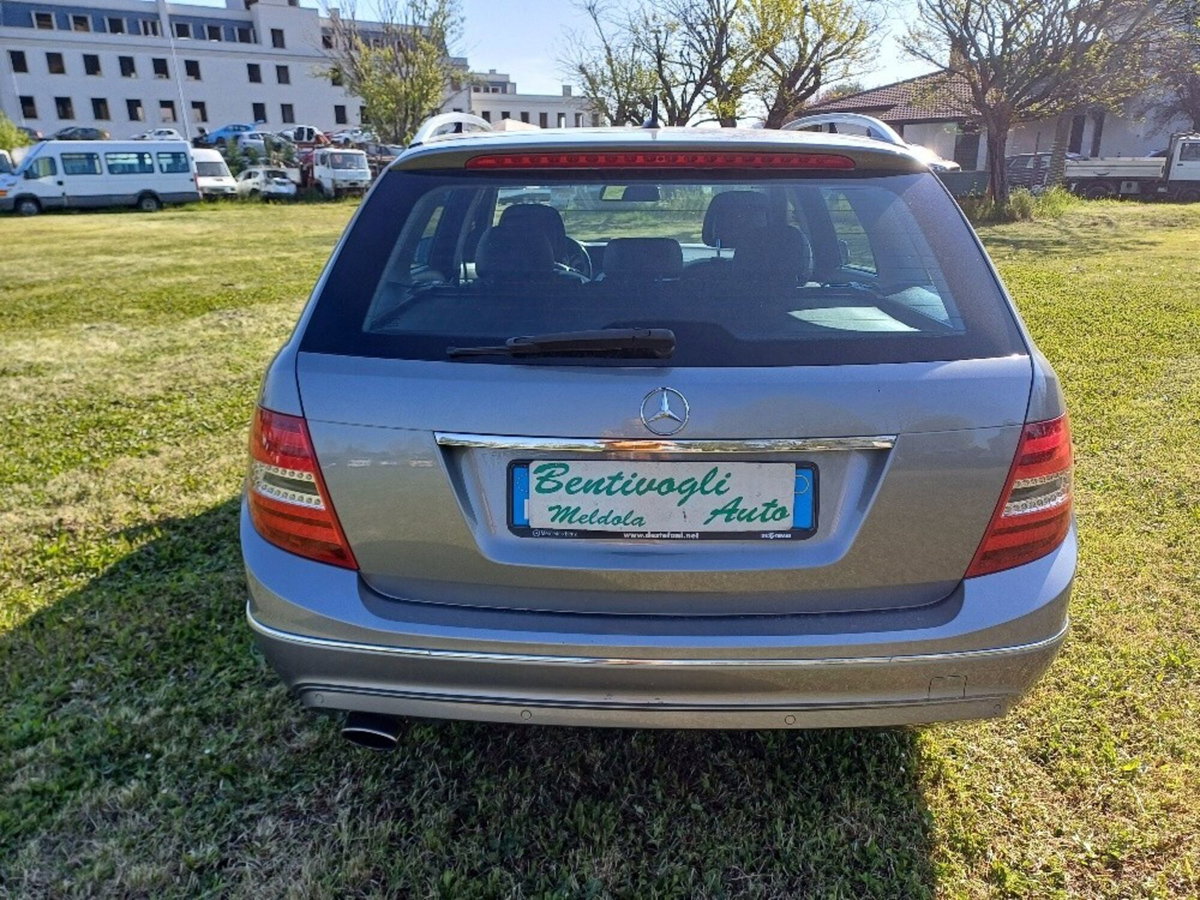 Mercedes-Benz Classe C Station Wagon 220 CDI Avantgarde (7)