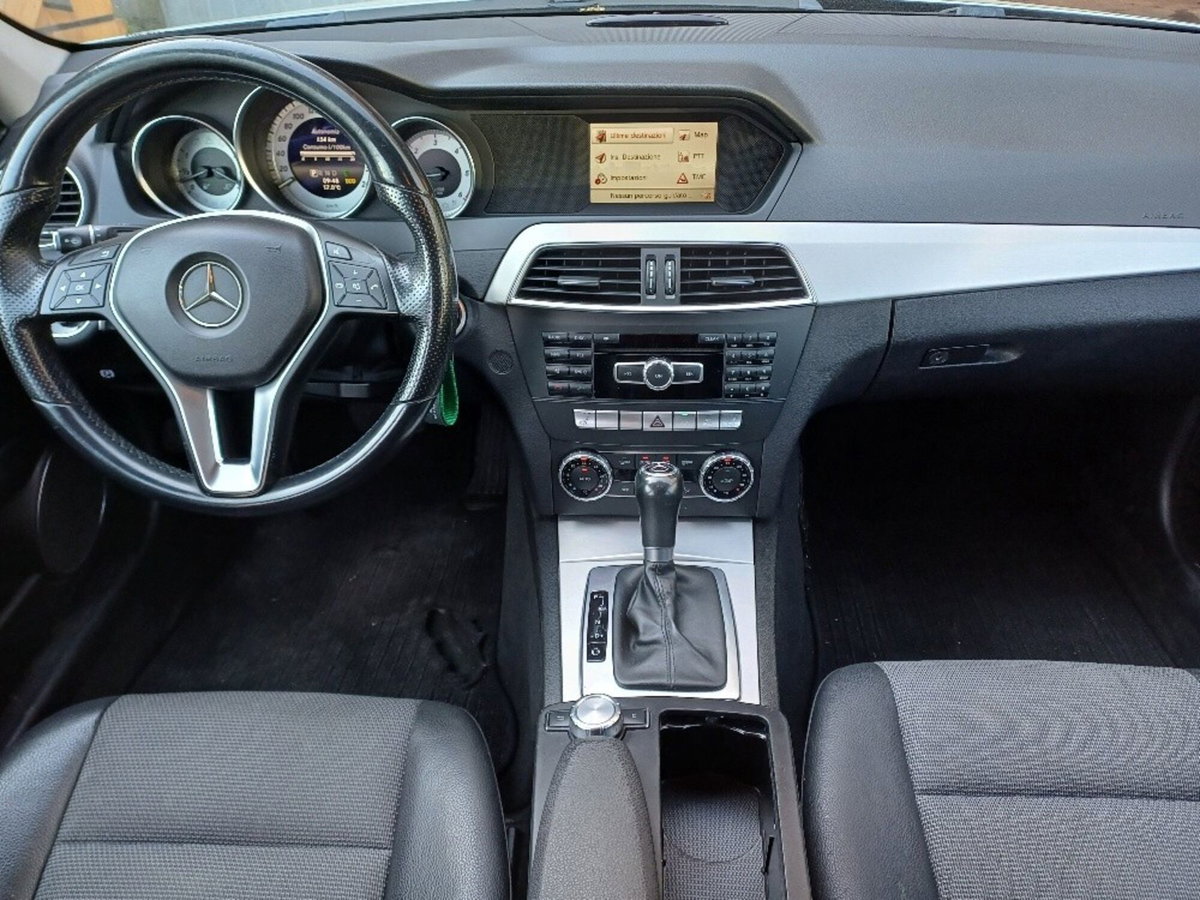 Mercedes-Benz Classe C Station Wagon 220 CDI Avantgarde (9)
