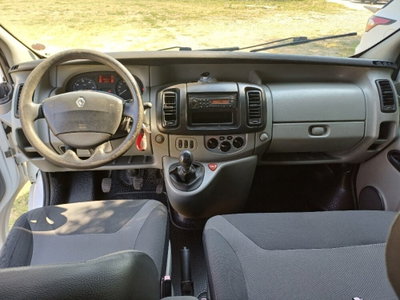 Renault Trafic Furgone T27 2.5 dCi/115 PC-TN Passenger Confort FAP (14)