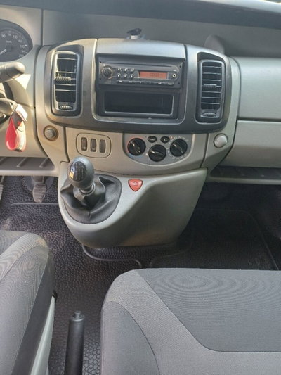 Renault Trafic Furgone T27 2.5 dCi/115 PC-TN Passenger Confort FAP (15)