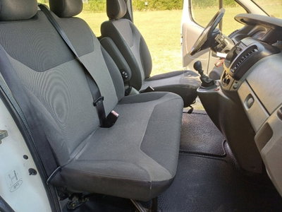 Renault Trafic Furgone T27 2.5 dCi/115 PC-TN Passenger Confort FAP (16)