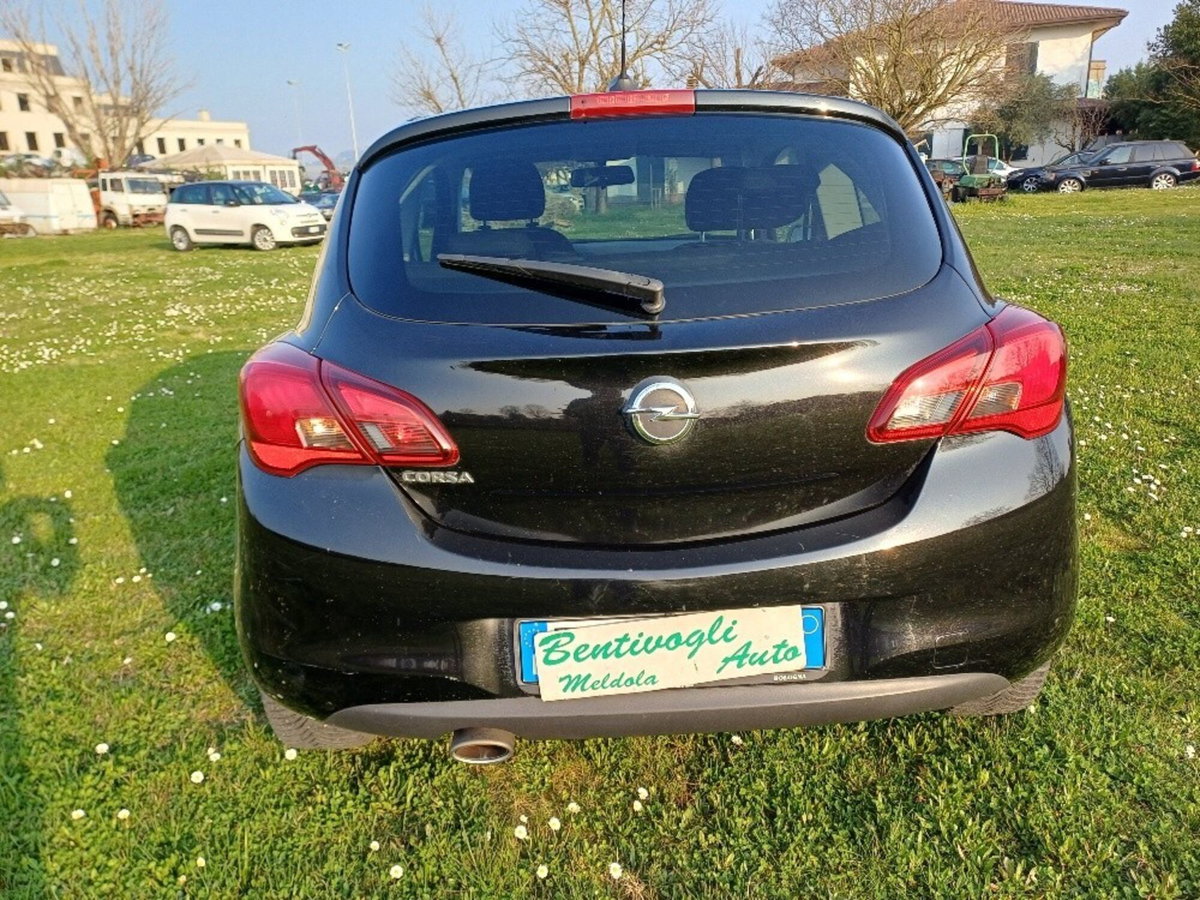 Opel Corsa Coupé 1.4 90CV GPL Tech b-Color (7)
