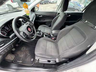 Fiat Tipo Station Wagon Tipo 1.6 Mjt S&S DCT SW Lounge (10)