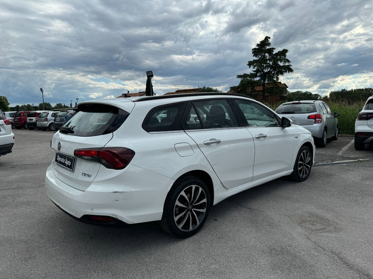 Fiat Tipo Station Wagon Tipo 1.6 Mjt S&S DCT SW Lounge (5)