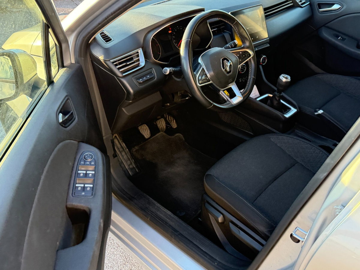 Renault Clio Blue dCi 85 CV 5 porte Intens (9)
