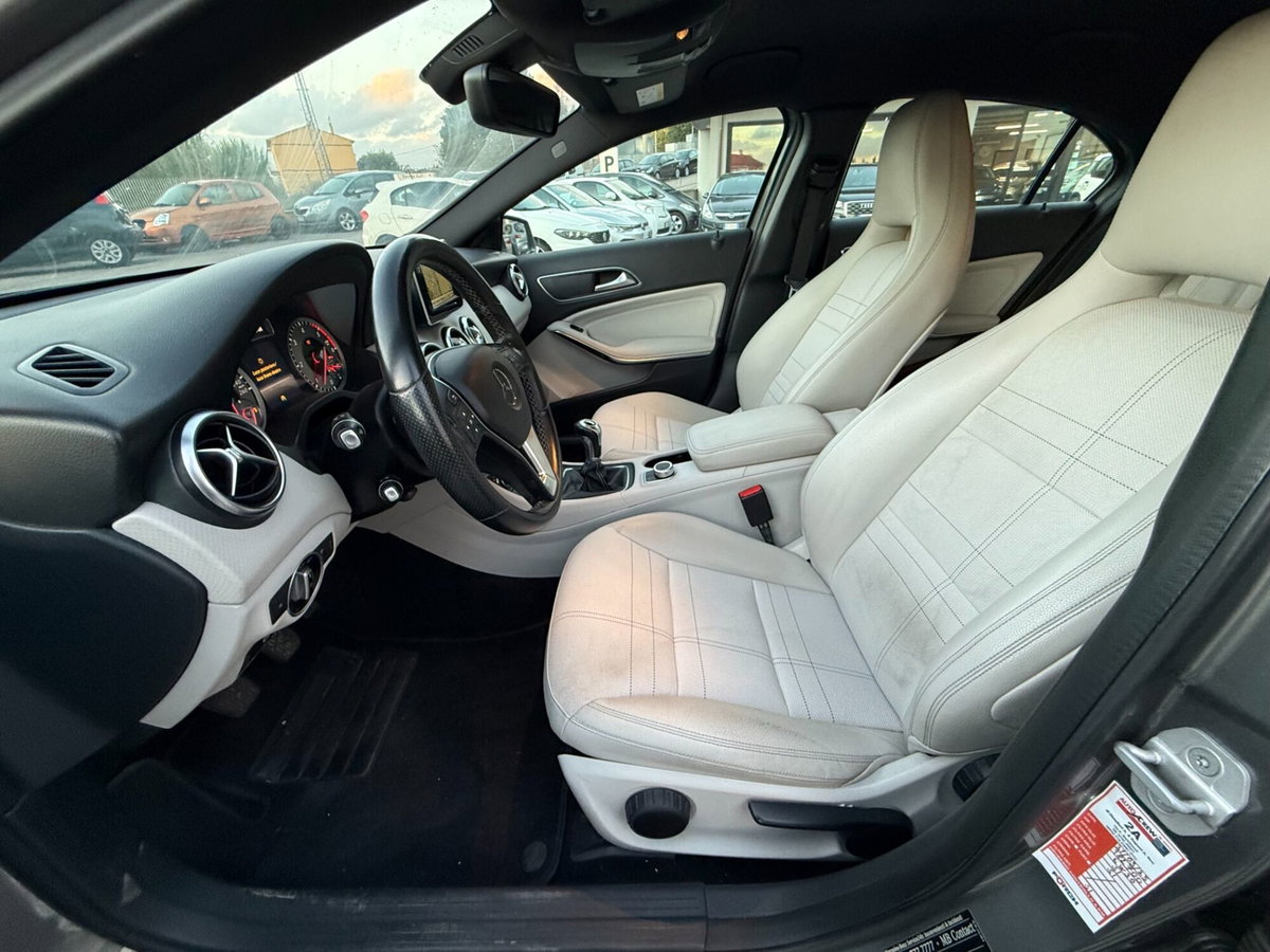 Mercedes-Benz Classe A 180 CDI Premium (10)