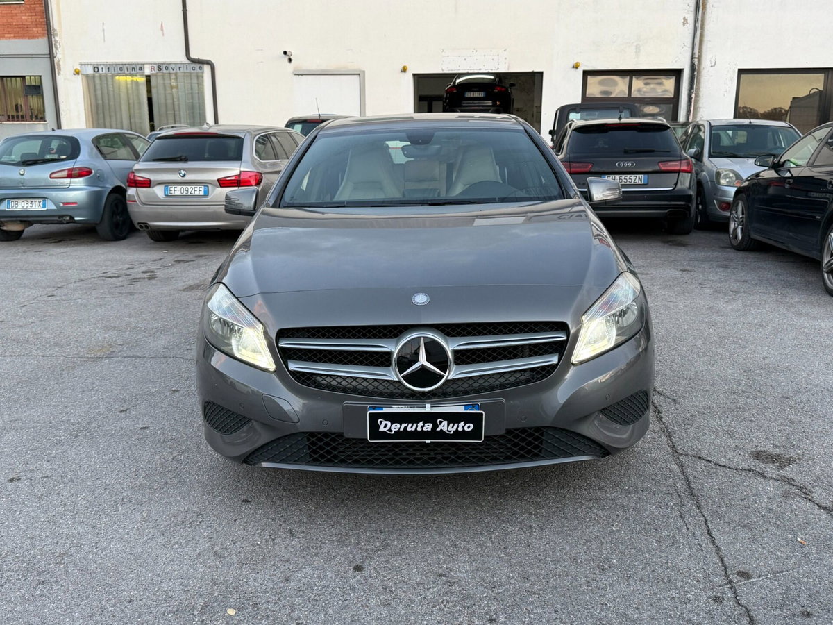 Mercedes-Benz Classe A 180 CDI Premium (8)