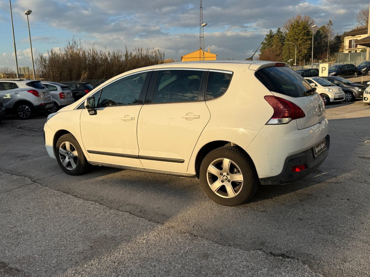 Peugeot 3008 1.6 HDi 115CV Active (3)