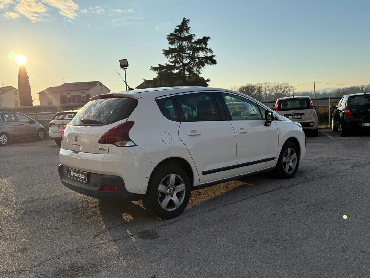 Peugeot 3008 1.6 HDi 115CV Active (5)