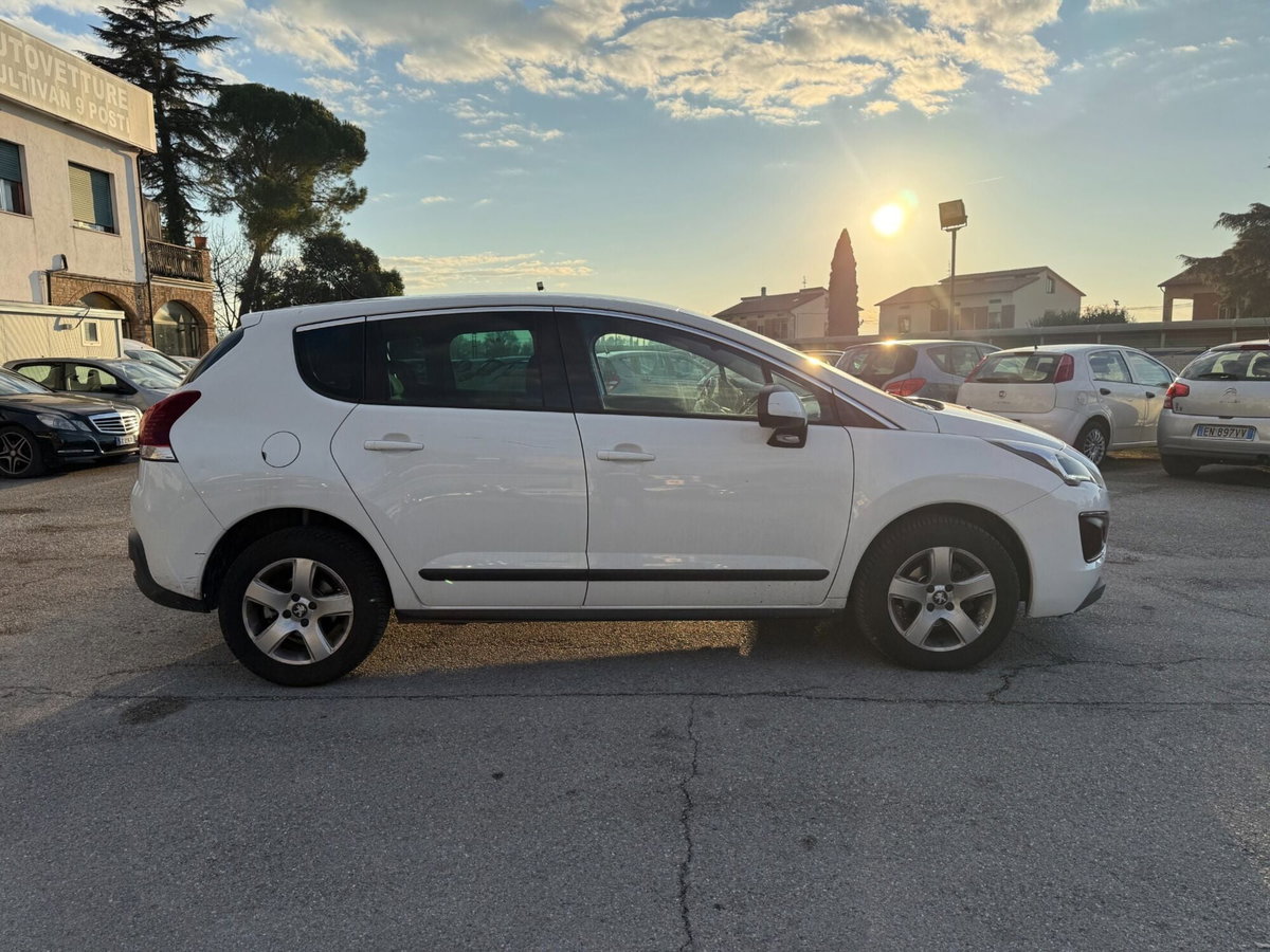 Peugeot 3008 1.6 HDi 115CV Active (6)