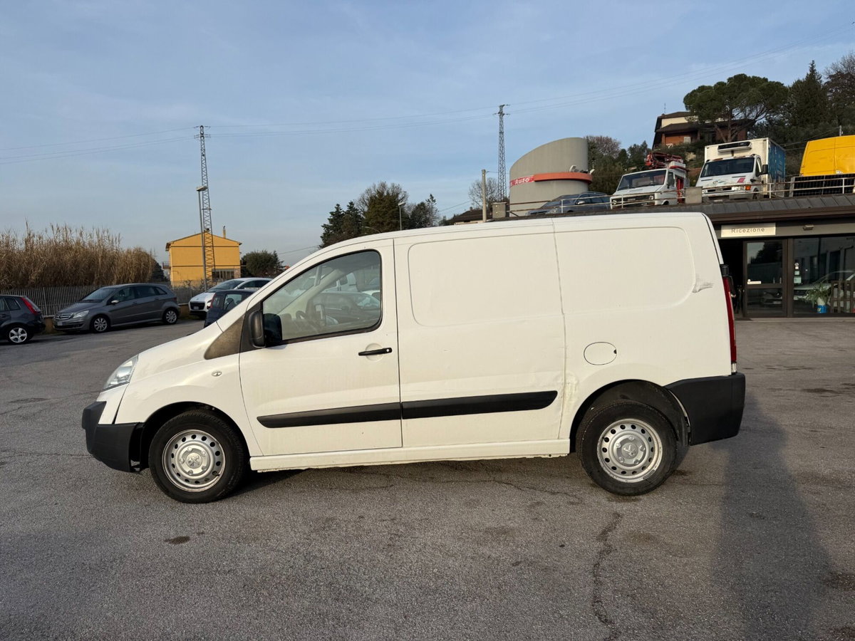 Peugeot Expert Furgone 2.0 HDi 125CV FAP PL-TA 12Q Furgone Vetrato (2)