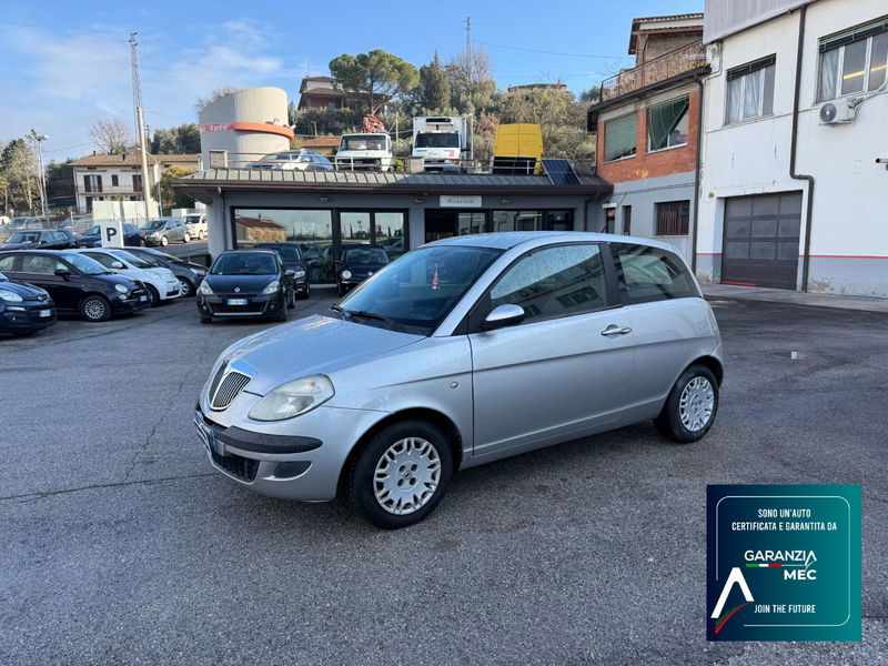 Lancia Ypsilon Multijet 16V Platino