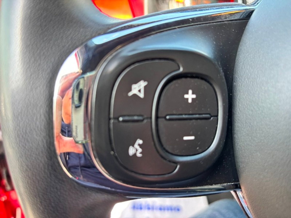 Fiat 500 1.0 Hybrid Red (10)