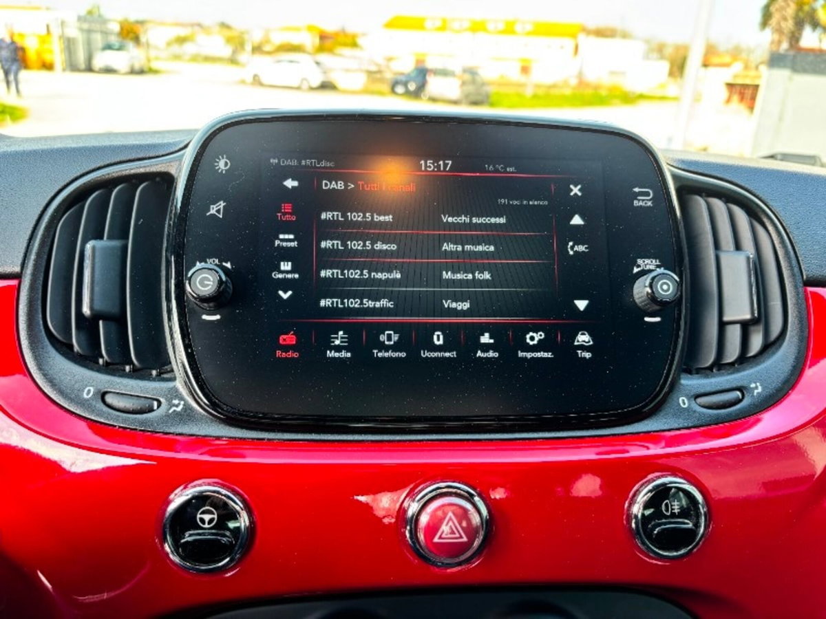 Fiat 500 1.0 Hybrid Red (12)
