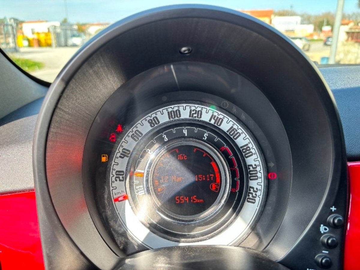 Fiat 500 1.0 Hybrid Red (8)