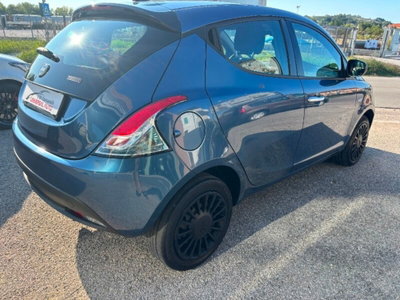 Lancia Ypsilon 1.0 FireFly 5 porte S&S Hybrid Silver Plus (4)