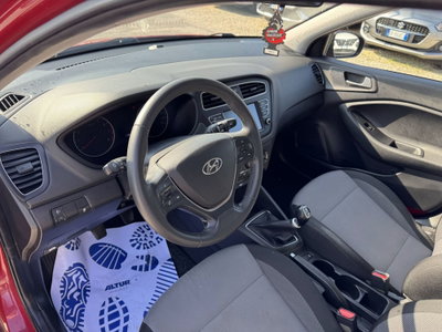 Hyundai i20 1.2 5 porte Classic (8)