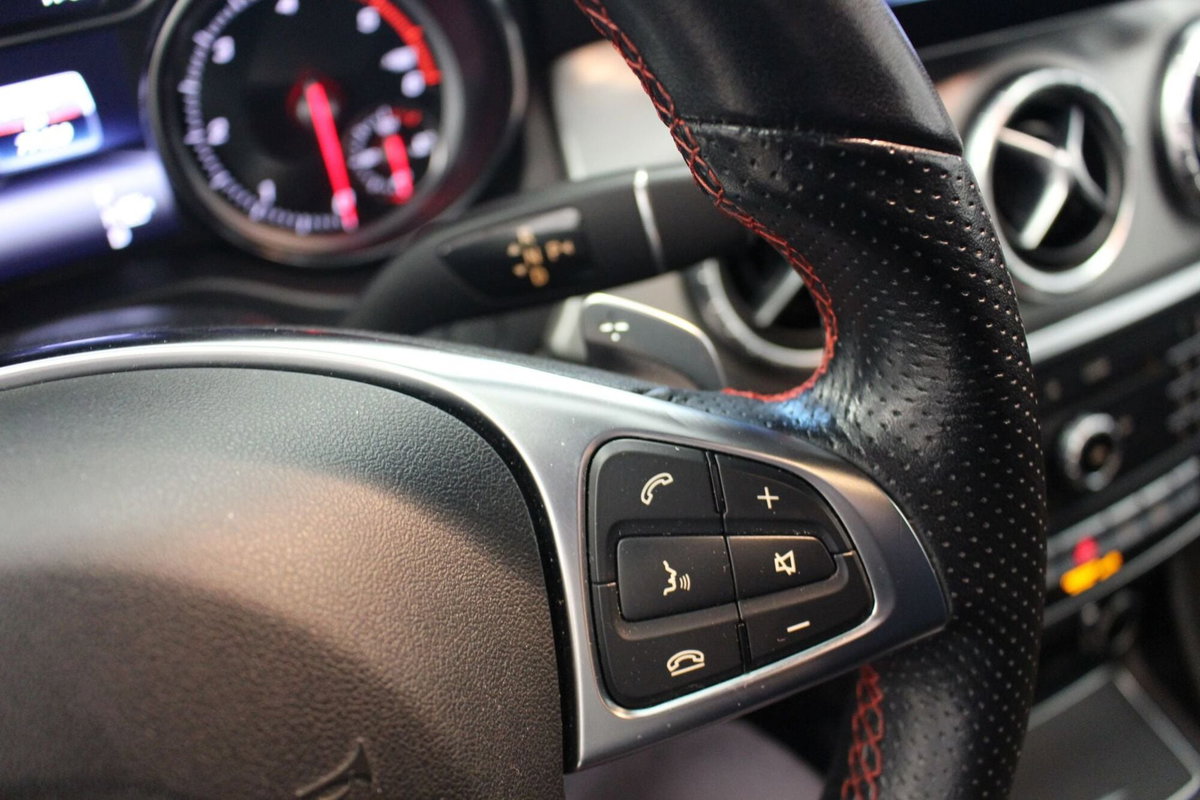 Mercedes-Benz CLA Shooting Brake 200 d Automatic Shooting Brake Premium (12)