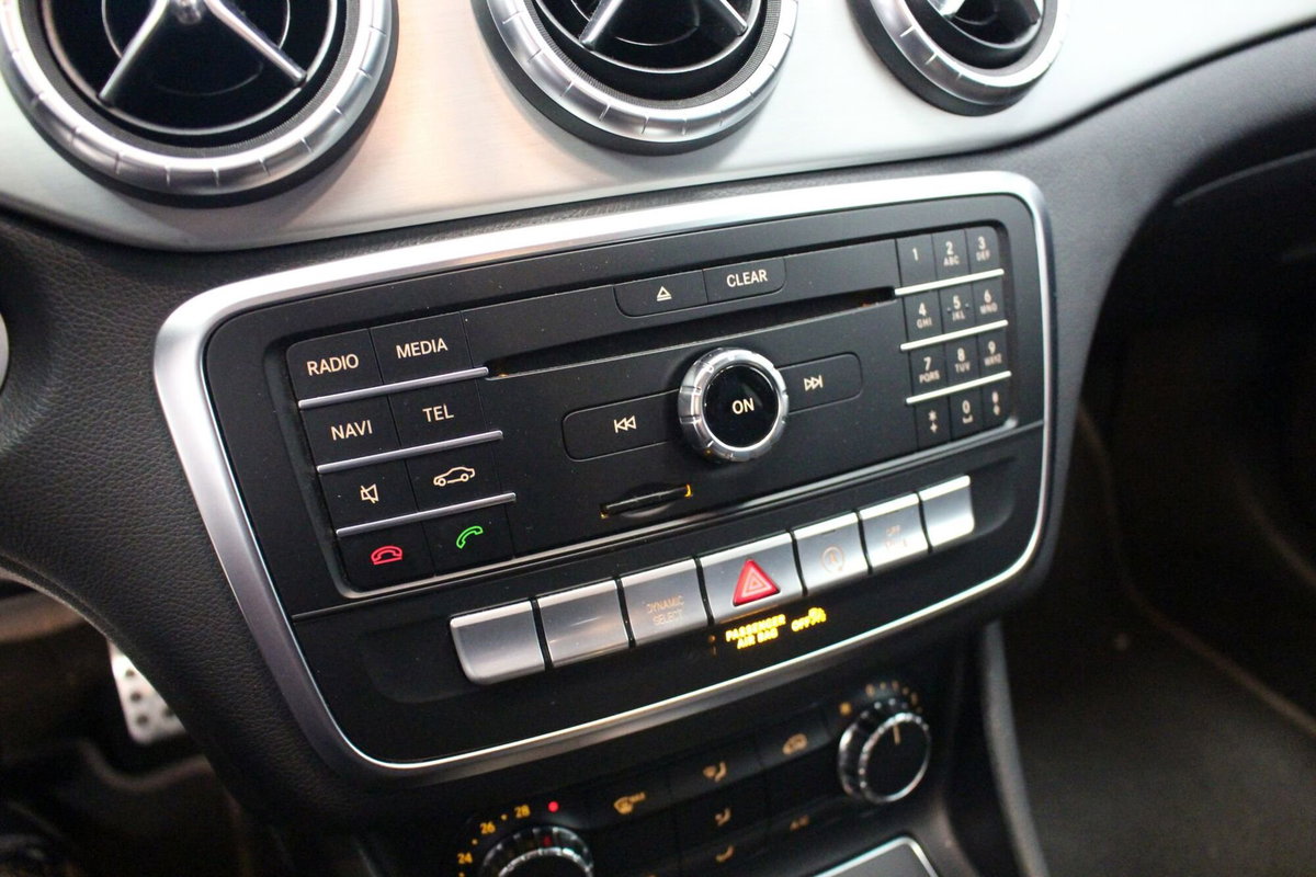 Mercedes-Benz CLA Shooting Brake 200 d Automatic Shooting Brake Premium (14)