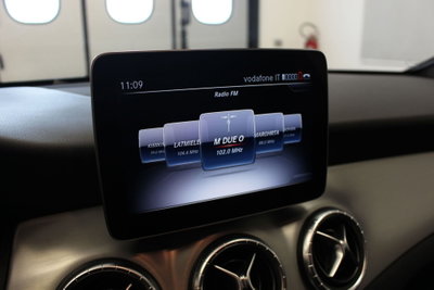 Mercedes-Benz CLA Shooting Brake 200 d Automatic Shooting Brake Premium (15)