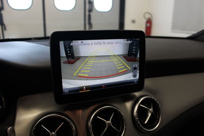 Mercedes-Benz CLA Shooting Brake 200 d Automatic Shooting Brake Premium (17)