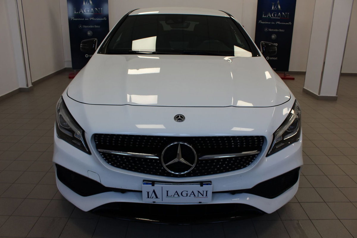 Mercedes-Benz CLA Shooting Brake 200 d Automatic Shooting Brake Premium (2)
