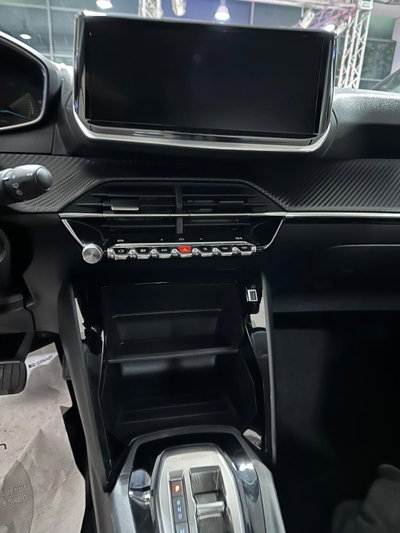 Peugeot 208 1.2 hybrid Style 110cv e-dcs 6 (16)