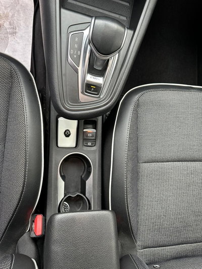 Renault Captur Plug-in Hybrid E-Tech 160 CV Intens (19)