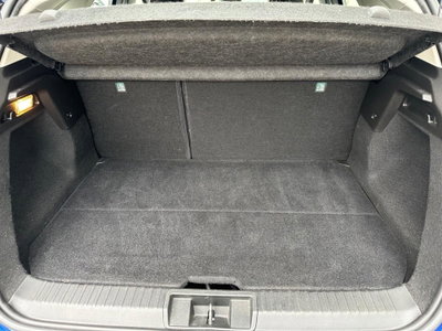 Renault Captur Plug-in Hybrid E-Tech 160 CV Intens (20)