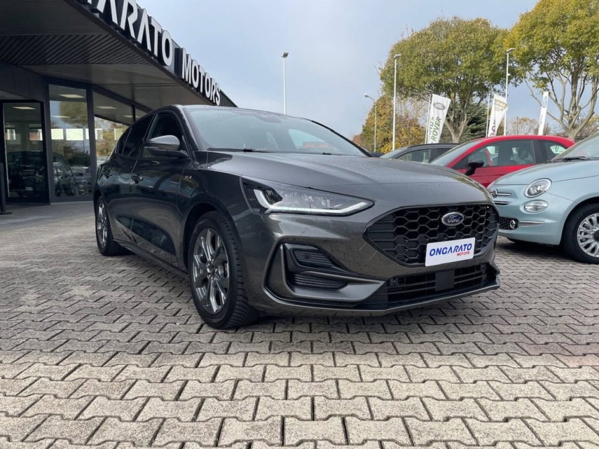 Ford Focus 1.5 EcoBlue 115 CV automatico 5p. ST-Line Style (3)