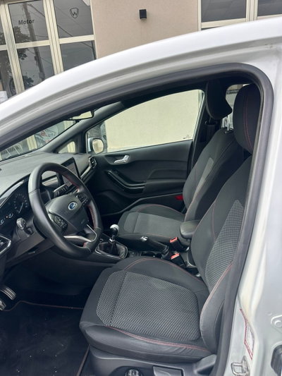 Ford Fiesta 1.5 EcoBlue 5 porte ST-Line (5)