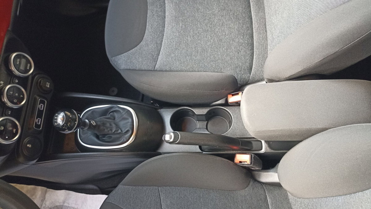 Fiat 500L Living 1.6 Multijet 120 CV Business (17)