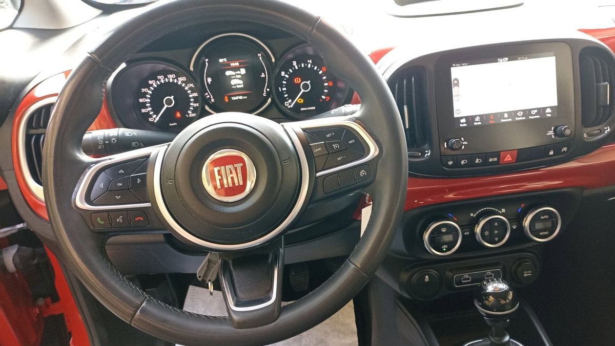 Fiat 500L Living 1.6 Multijet 120 CV Business (20)