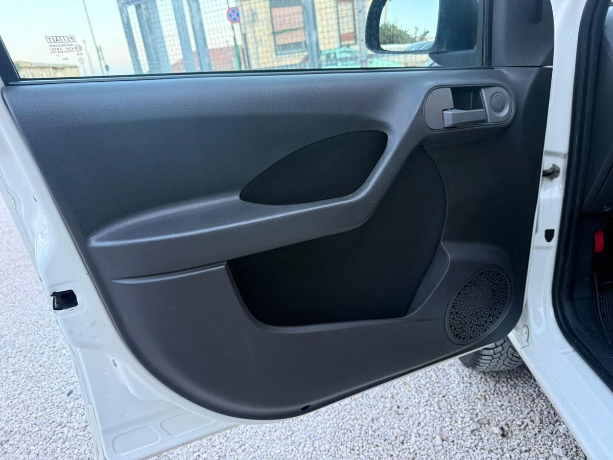 Fiat Panda 1.3 MJT 16V DPF 4x4 Climbing (16)