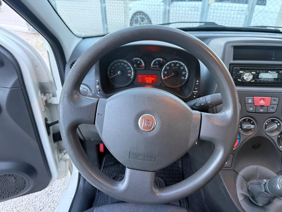 Fiat Panda 1.3 MJT 16V DPF 4x4 Climbing (17)