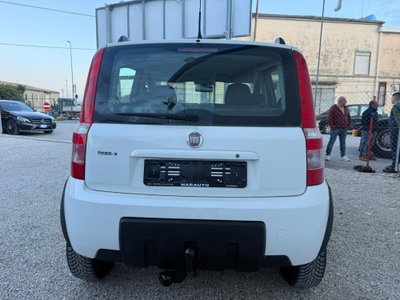 Fiat Panda 1.3 MJT 16V DPF 4x4 Climbing (7)