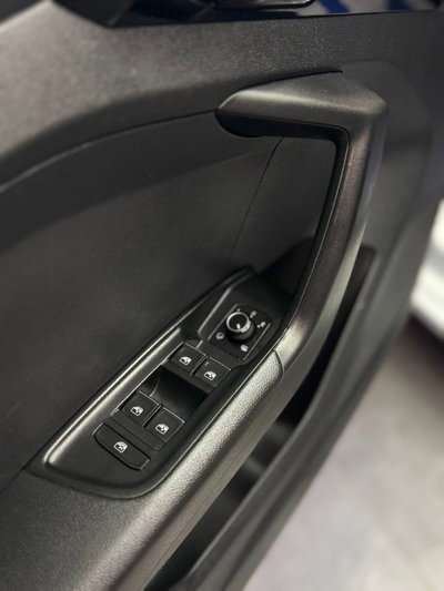 Audi A1 Sportback 25 TFSI Identity Black (14)