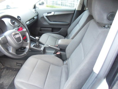 Audi A3 Sportback 1.6 TDI 105 CV CR S tronic Attraction (8)