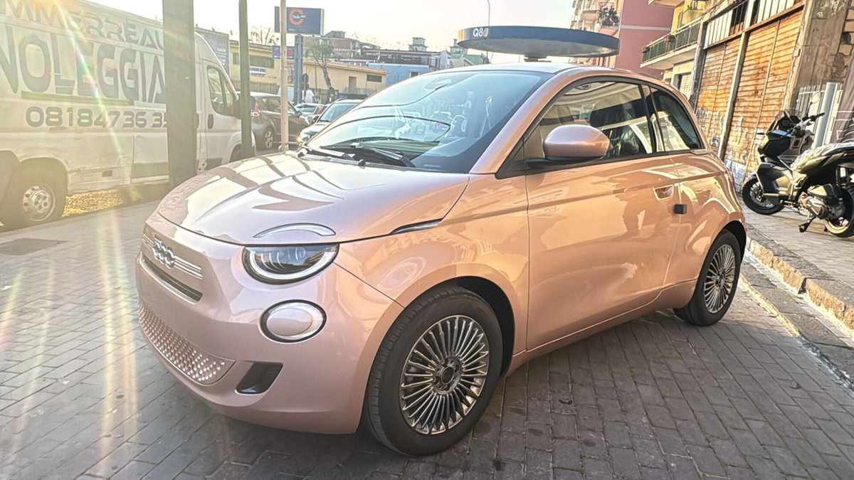 Fiat 500 1.0 Hybrid Red (8)